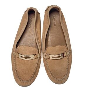 Coach Nola Tan Leather Loafers Women's Size 8 Driving Shoes Gold Metal Logo